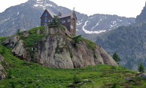 Cai e Alpini insieme per la sanificazione dei rifugi: le operazioni iniziate dal Migliorero