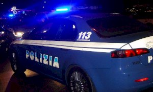 Cuneo, tutti ubriachi in auto: la polizia lascia a piedi cinque giovani
