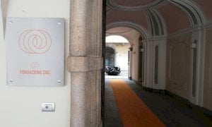 L’assalto di Intesa Sanpaolo a Ubi Banca spaventa Cuneo: in Consiglio comunale il dibattito sulla fusione