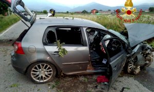 Auto fuori strada tra Cuneo e Boves, ferita anche una bimba di sei anni