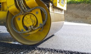 Alba, chiusa parzialmente la rotatoria di corso Torino