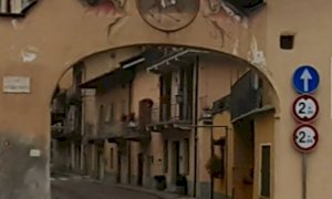 Borgo San Dalmazzo, riaperto al traffico l'arco di San Rocco