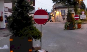 Peveragno, risistemato con delle fioriere l'ingresso nel paese