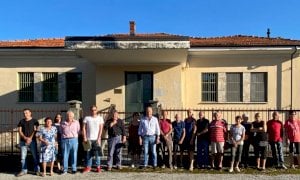 ''Giù le mani da Matteo Salvini'', i leghisti cuneesi scendono in piazza dopo il voto del Senato