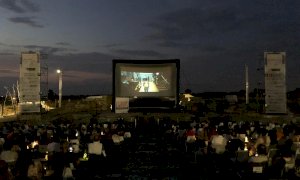 Cinema all’aperto, gli appuntamenti settimanali di Cinedehors in provincia Granda