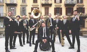 Bra Mon Amour: concerti live nel centro storico e gran finale con la Bandakadabra