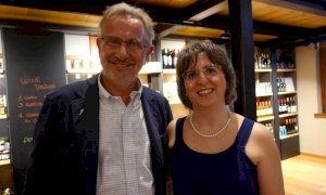 Bra, meritato successo per il Caffè Letterario ‘doppio’ con i giornalisti Beppe Rovera e Beppe Gandolfo