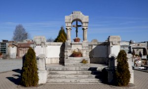Borgo San Dalmazzo, conclusi i lavori di restauro del sacrario partigiano al cimitero