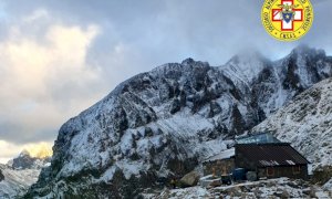Valle Gesso, sei turisti tedeschi recuperati dall'elicottero del Soccorso Alpino al rifugio Questa