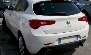 Centallo, accuse di riciclaggio e truffa per la vendita di un’auto rubata