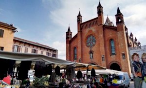 Risalgono i contagi, si sposta nuovamente il mercato di Alba