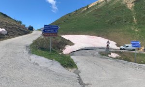 Neve al colle di Esischie, soccorsi due motociclisti in difficoltà