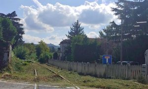 Alba, concluse le operazioni di sfalcio del sedime ferroviario