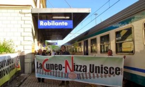 Raccolta firme per la ferrovia Cuneo-Nizza: mobilitati anche i comitati di quartiere di Cuneo