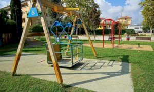 Coronavirus, a Cervasca chiudono i parchi gioco e il centro anziani