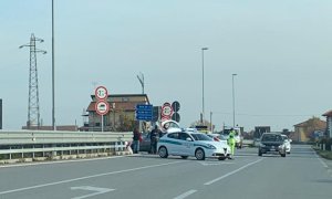 Scontro tra due auto a Fossano, disagi al traffico all'imbocco della tangenziale