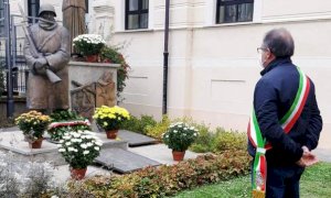 Busca, il Sindaco ha deposto le corone ai Caduti 