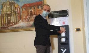  Bra, Arpa dona al Comune 25 dispenser igienizzanti