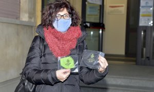 Alba: il Comune dona ai bambini e ai volontari del 'Piedibus' mascherine di stoffa personalizzate