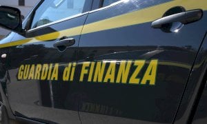 Non segnala al fisco un'operazione ''sospetta'', commercialista nei guai