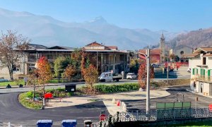 Rifreddo, completato il restyling di piazza Garibaldi