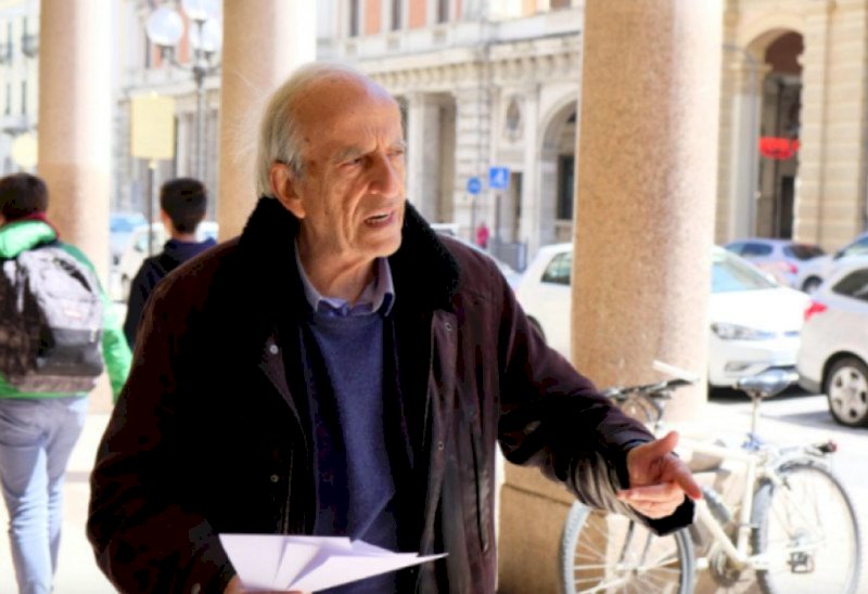 Cuneo: troppa gente nelle vie dello shopping, la minoranza chiede l'intervento 'gentile' della Municipale