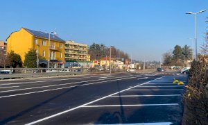 Bra, altri 52 posteggi gratuiti dalla copertura dei binari in via Vittorio Veneto