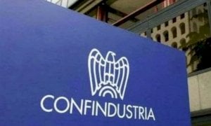 Covid, dalla Regione contributi a fondo perduto alle piccole medie imprese