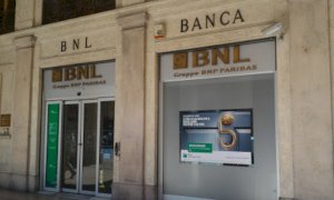 Ottantacinquenne derubato a Cuneo dopo un prelievo al bancomat