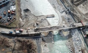 Garessio, iniziati i lavori di abbattimento del ponte della Huvepharma