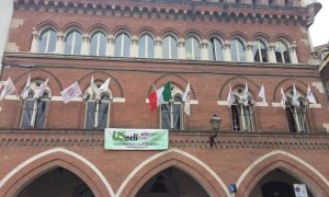 ''Chi ha spazi ampi li metta a disposizione per le vaccinazioni anti Covid''