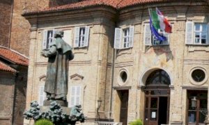 Bra riduce la pressione fiscale per le imprese colpite dalla crisi