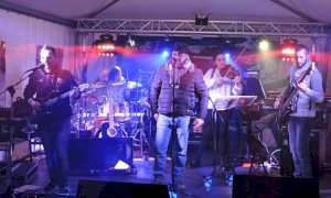 Al Caffè Letterario di Bra si respira aria di musica con la Controvento Nomadi Tribute band