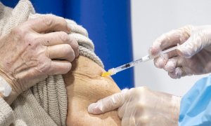 Covid, parte la vaccinazione degli over 70: oggi i primi 2706 prenotati in Piemonte
