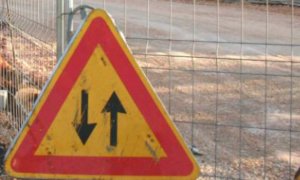 Bra: senso unico alternato in via Ospedale