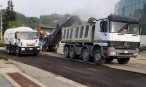 La Provincia asfalta le strade che ospiteranno il passaggio del Giro d'Italia
