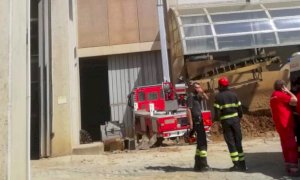 Mondovì, operaio ha un malore sul tetto di un capannone (VIDEO)