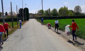 Giornata della Terra, gli alunni della scuola Primaria di Castelletto di Busca hanno ripulito le strade