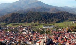 Il Comune di Chiusa Pesio rinnova la concessione gratuita del suolo pubblico per gli esercizi commerciali