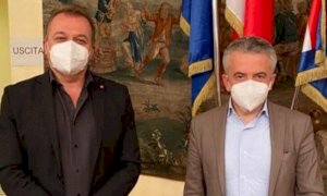 Bongioanni e Protopapa al lavoro per consentire l’immissione delle trote fario e iridea nei corsi d’acqua piemontesi