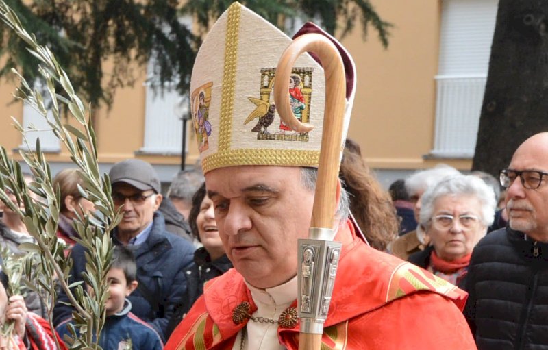 “L’Italia ratifichi il trattato Onu contro le armi nucleari”: l’appello del vescovo di Alba