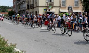 Passa il Giro, lunedì ad Alba sospese le lezioni in presenza per le scuole superiori