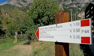 Aisone, chiuso per pericolo di caduta massi il sentiero delle Grotte