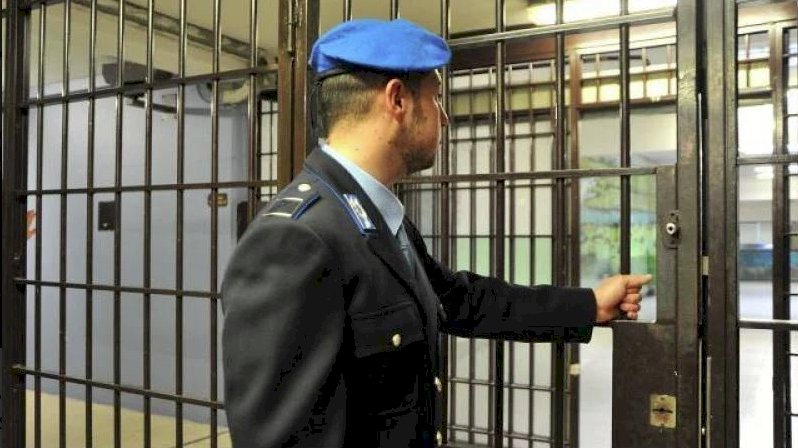 Giovedì una manifestazione di protesta davanti al carcere di Cerialdo: "Tra i più critici d'Italia"