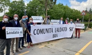  La Comunità Laudato Si’ di Bra dona cinque piante alla città