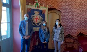 Cherasco, due volontarie del Servizio Civile impegnate all'Ufficio Turistico