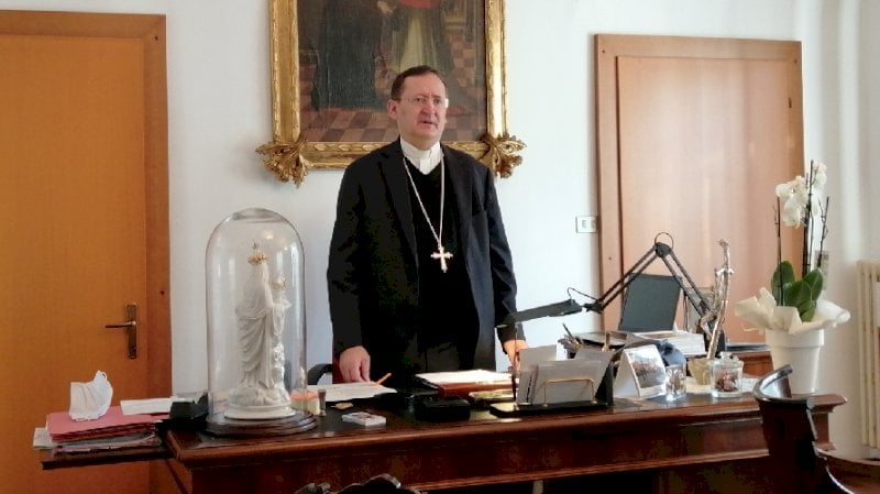 Dopo il “calvario” del Covid il vescovo di Saluzzo ringrazia gli operatori sanitari