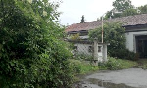 Cuneo, in settimana lavori di pulizia e manutenzione del verde nell'ex caserma Montezemolo