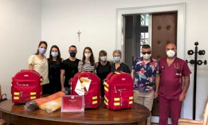 I Leo Club donano zaini per le emergenze ai pronto soccorso di Savigliano e Mondovì