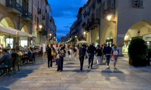 Cuneo, tornano i negozi aperti nei giovedì sera di luglio